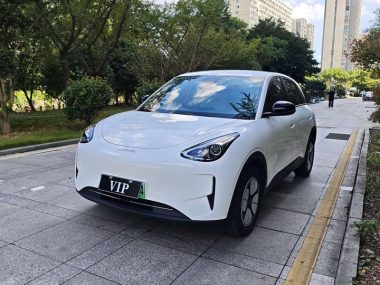 Geely Galaxy Starwish 2025, фото 1