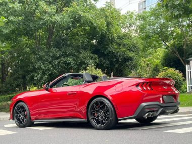 Ford Mustang 2.3T EcoBoost Convertible Sport — фото 4