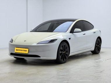 Tesla Model 3 2023, фото 1