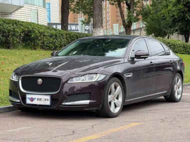 Jaguar XFL 2018, фото 1