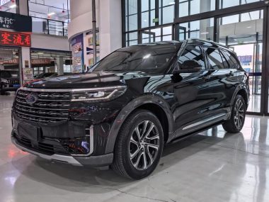 Ford Explorer 2022, фото 1