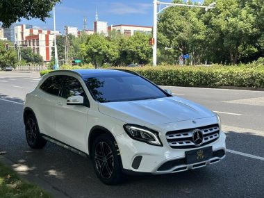 Mercedes-Benz GLA 200 Fashion — фото 3