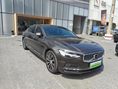 Volvo S90 T8 E — фото 3