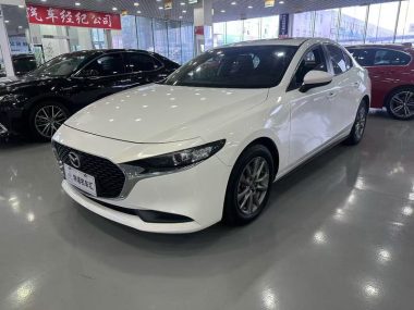 Mazda 3 2020, фото 1