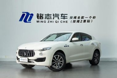Maserati Levante 2023, фото 1