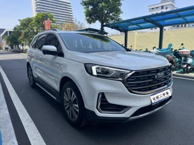 Ford Edge PLUS EcoBoost 245 5 — фото 3