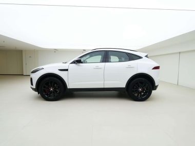 Jaguar E-PACE R-DYNAMIC SE BLACK — фото 4