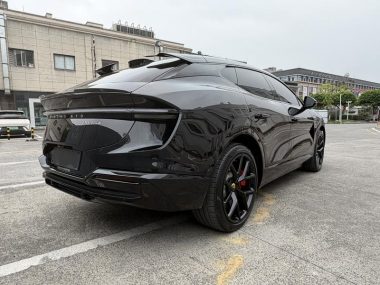 Lotus Eletre S+ — фото 3