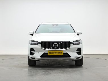 Volvo XC60 T8 4WD Long Range Zhiyuan Luxury — фото 2