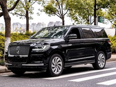Lincoln Navigator 2022, фото 1