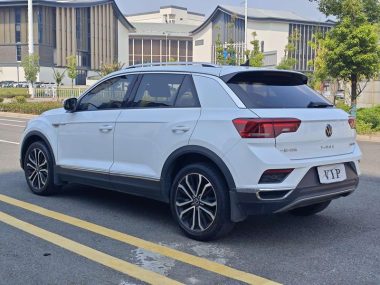 Volkswagen T-Roc 280TSI DSG 2WD Comfort PLUS — фото 4