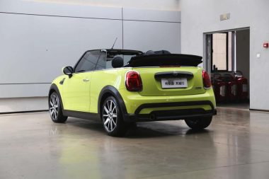 MINI MINI 1.5T COOPER CABRIO Sidewalk — фото 4
