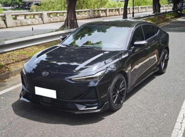 Changan UNI-V 2023, фото 1