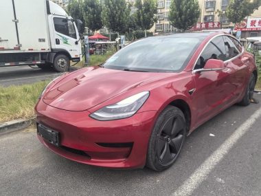 Tesla Model 3 2020, фото 1
