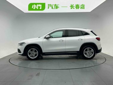 Mercedes-Benz GLA 180 — фото 3