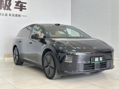 Li Auto i6 2WD Standard Edition — фото 3