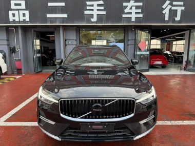 Volvo XC60 B5 4WD Zhiyi Luxury — фото 2