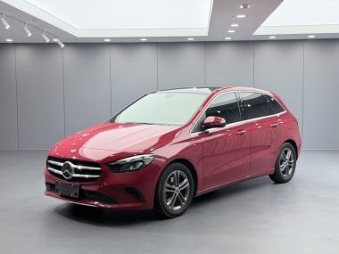 Mercedes-Benz B-Class 2020, фото 1
