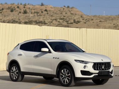 Maserati Levante 3.0T 350Hp V — фото 3
