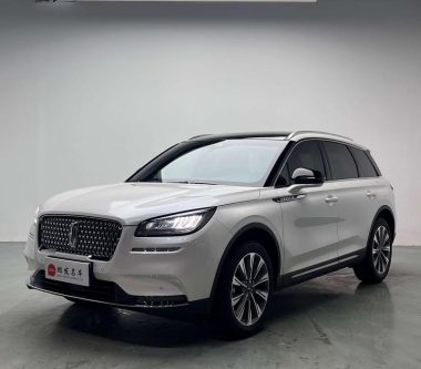 Lincoln Corsair 2021, фото 1