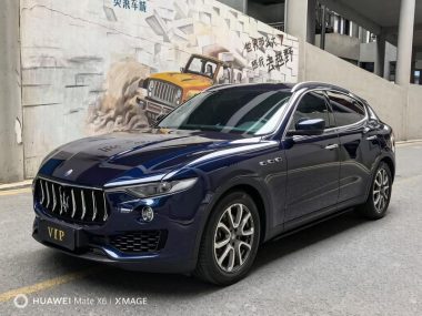 Maserati Levante 2018, фото 1