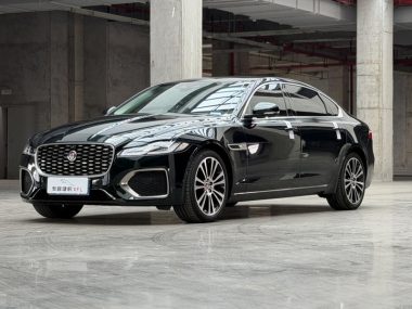 Jaguar XFL 2022, фото 1