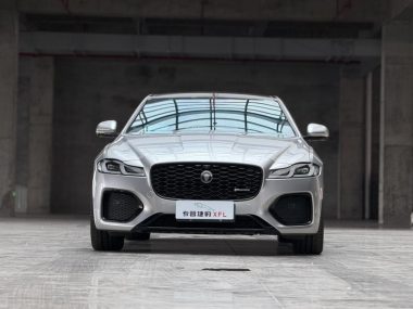 Jaguar XFL 2.0T P250 — фото 2