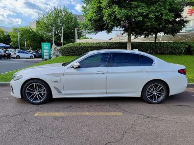 BMW 5 PHEV 535Le M Sport Package — фото 3