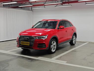 Audi Q3 2019, фото 1