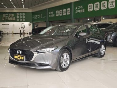 Mazda 3 2023, фото 1