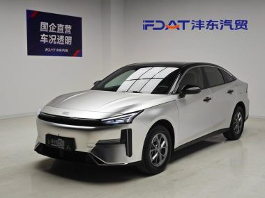 Geely Galaxy L6 2025, фото 1