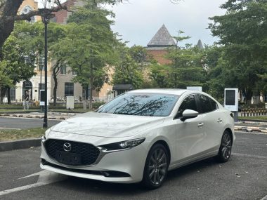 Mazda 3 2022, фото 1