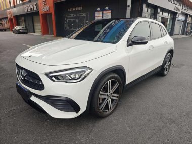 Mercedes-Benz GLA 2022, фото 1
