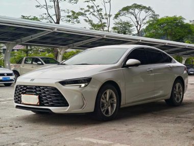 Buick Regal 2023, фото 1