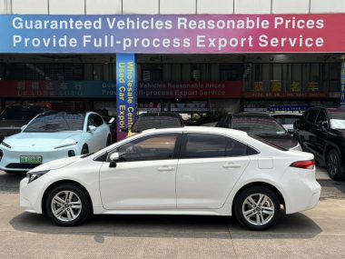 Toyota Levin Hybrid 1.8H E-CVT Luxury — фото 3
