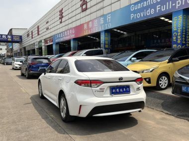 Toyota Levin Hybrid 1.8H E-CVT Luxury — фото 4