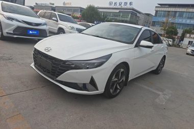 Hyundai Elantra 2021, фото 1