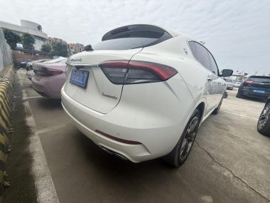 Maserati Levante 2.0T GT — фото 4