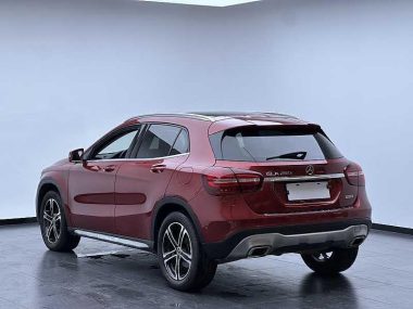 Mercedes-Benz GLA 200 Fashion — фото 4