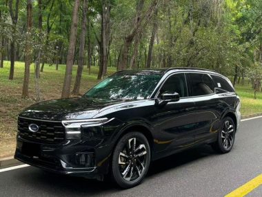 Ford Edge 2026, фото 1