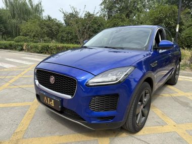 Jaguar E-PACE 2021, фото 1