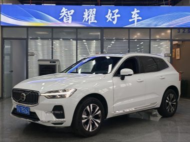 Volvo XC60 2024, фото 1