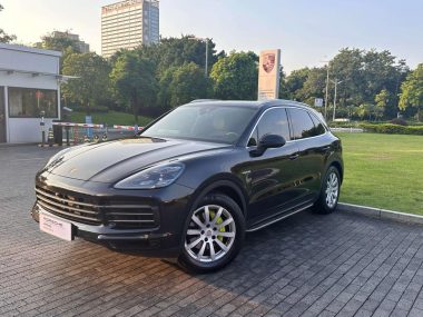 Porsche Cayenne E-Hybrid 2021, фото 1