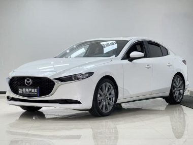 Mazda 3 2023, фото 1