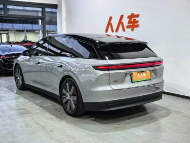 Li Auto i6 4WD Standard Edition — фото 3