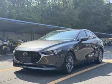 Mazda 3 2022, фото 1