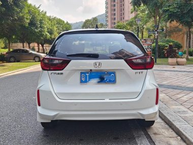 Honda Fit 1.5L CVT Trend Enjoy — фото 4