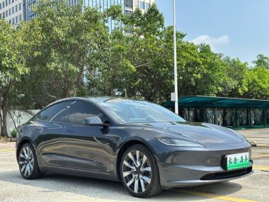 Tesla Model 3 Long Range AWD — фото 3