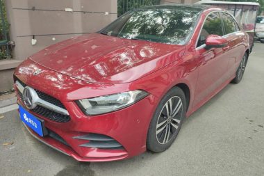 Mercedes-Benz A-Class 2019, фото 1