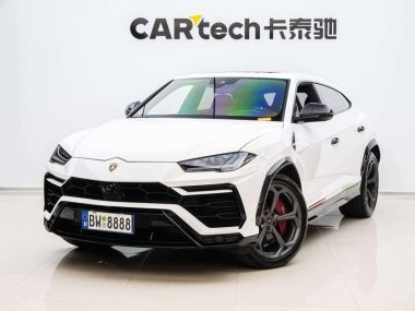 Lamborghini Urus 2020, фото 1